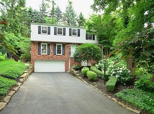 632 Orchard Hill Dr, Pittsburgh, PA 15238