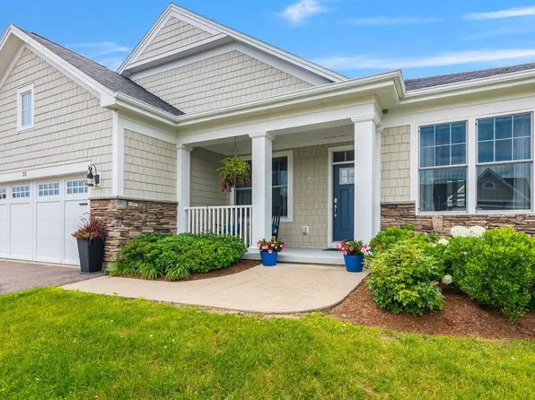 25 Half Moon Lane, Williston, VT 05495