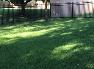 1418 E Meadow Ridge Ct, Derby, KS 67037