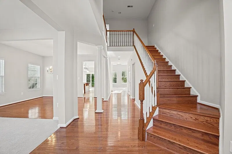 4 bed, 2.5 bath, 3905 sqft, $3,600 — Photo 4