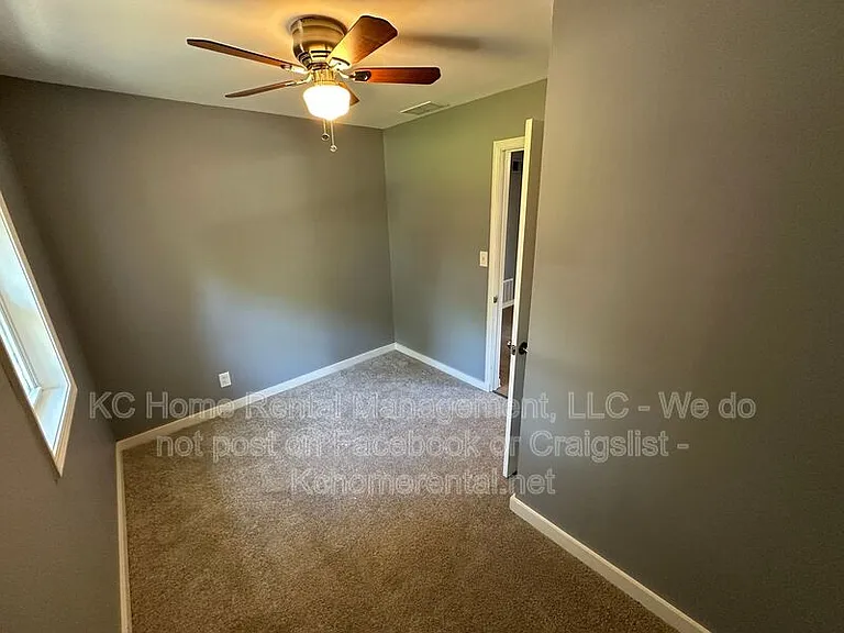 1648 Jefferson St — Photo 15