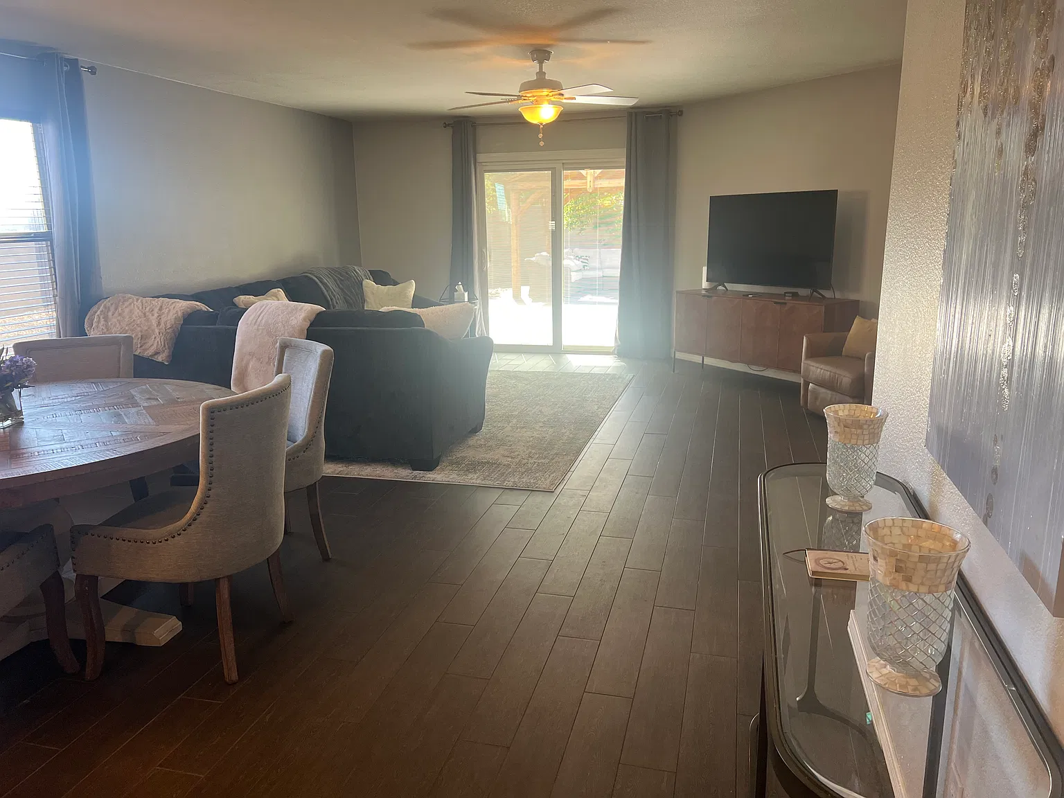 4 bed, 1921 sqft, $2,500 — Photo 3