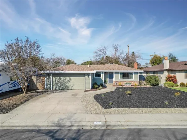220 Dawnridge Rd, Roseville, CA 95678