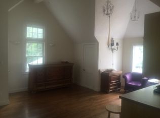 12 Cousens Cir, Newton, MA 02459