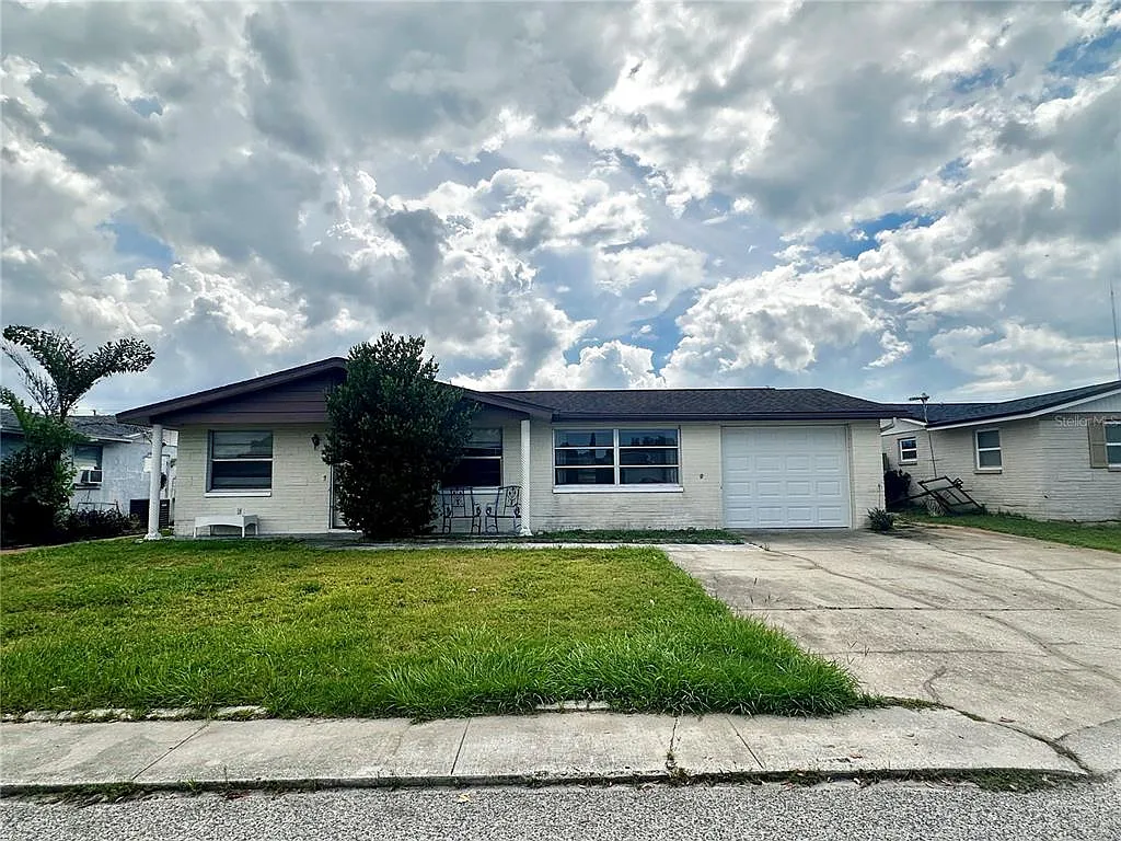 2 bed, 2.0 bath, 1368 sqft, $1,650 — Photo 1