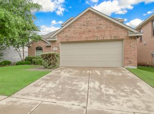 2017 Kings Forest Dr, Heartland, TX 75126