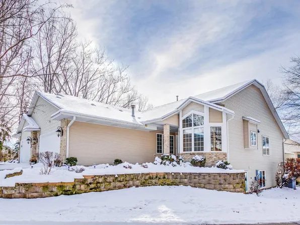 8590 Franlo Rd, Eden Prairie, MN 55344