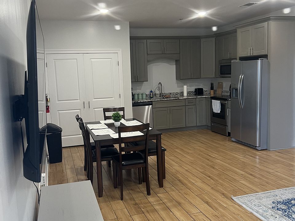 1st image of 126 Briarfield Ave #B12