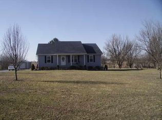 2202 Cave Hollow Rd, Lafayette, TN 37083