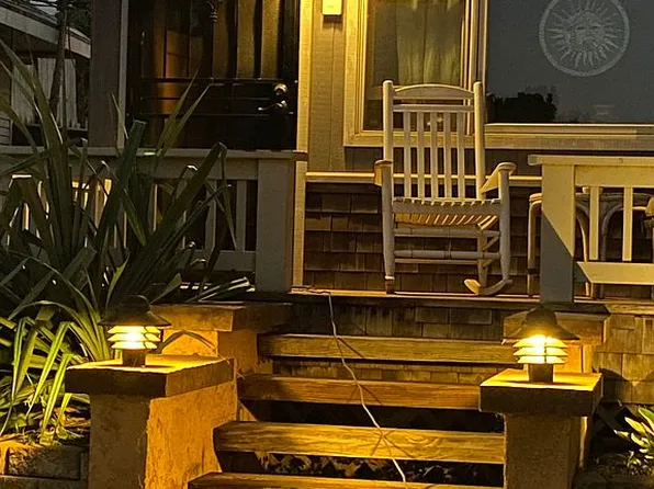 1708 E Vineyard St, Wailuku, HI 96793