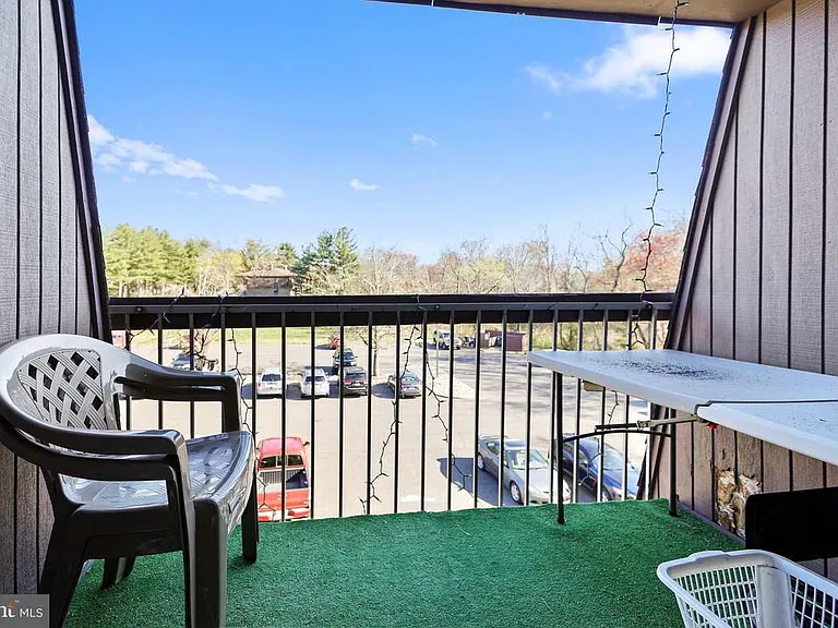 2032 Old Stone Mill Dr #2032 — Photo 20