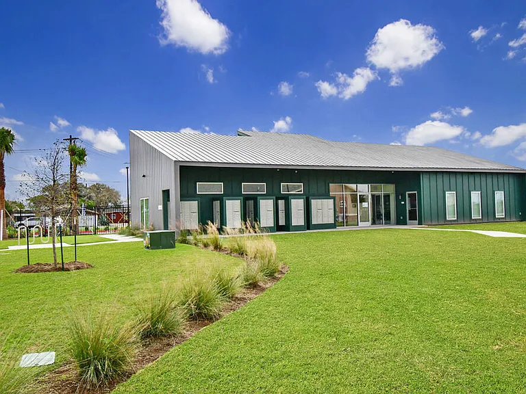 Primrose Village Apartments — Photo 7