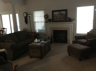 1223 Corlew Dr, Burns, TN 37029