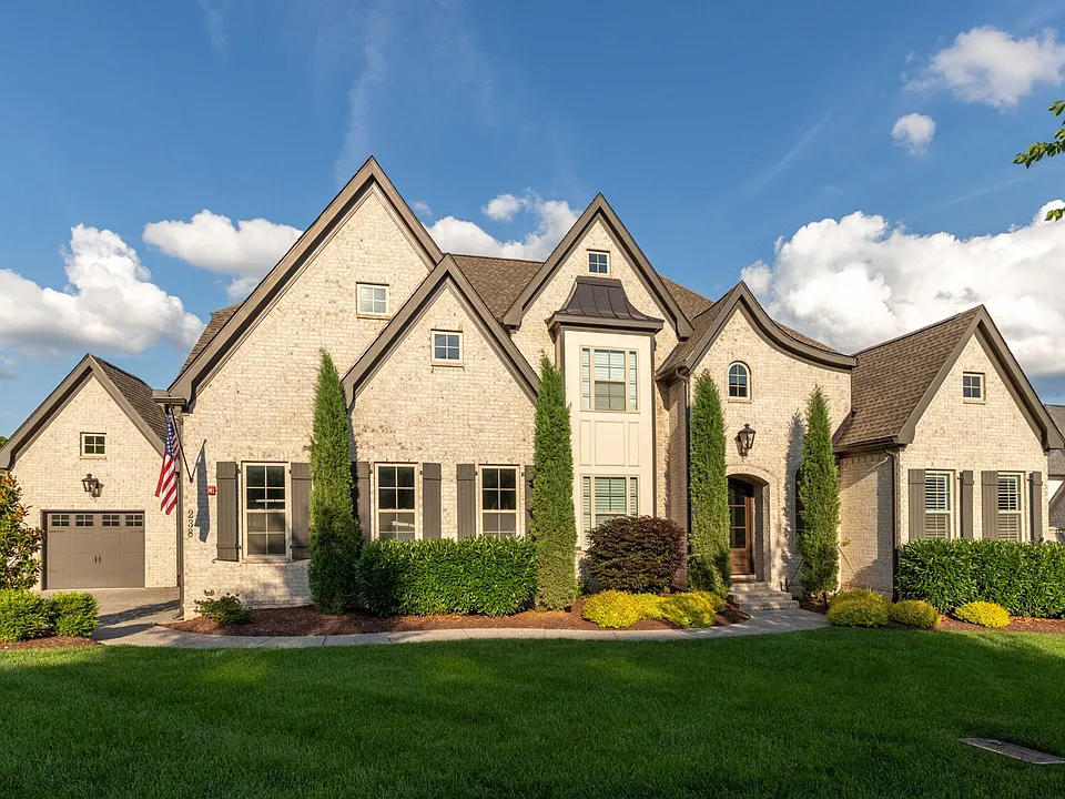238 Bishops Gate Dr