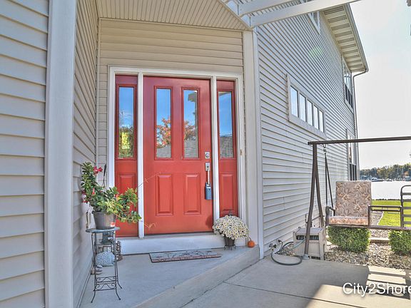 4th image of 1734 Waukazoo Dr