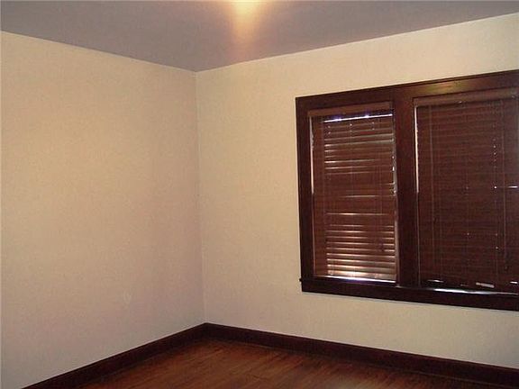 3rd image of 1037 Neil Ave APT A