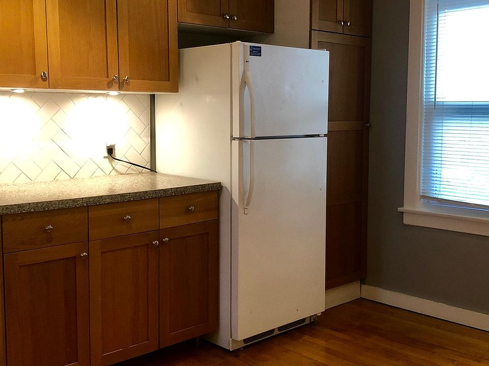 1st image of 4008 Vernon Ave