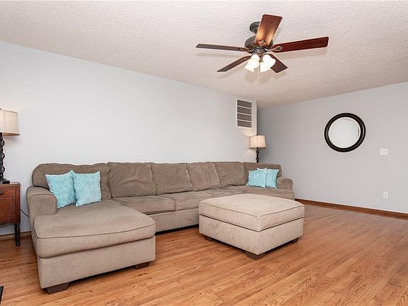 4th image of 9 Littrell Dr