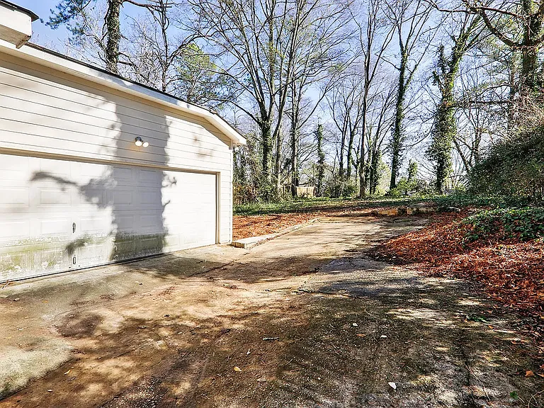 656 Daniel Ave — Photo 4