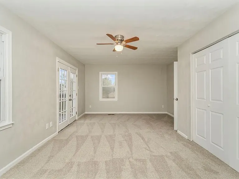 5989 Clear Springs Ct — Photo 34