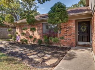 837 Timberoaks Dr, Azle, TX 76020