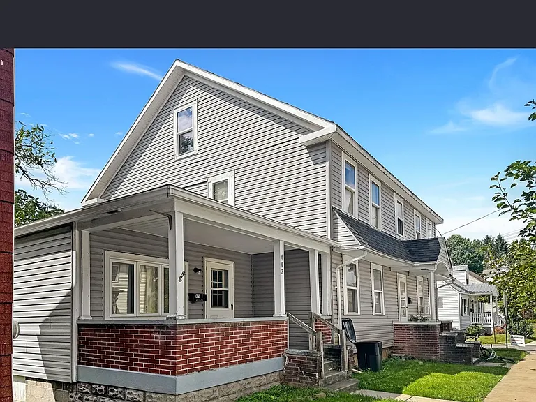 402 E Crawford St — Photo 6