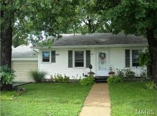 925 Shady St, Saint Clair, MO 63077