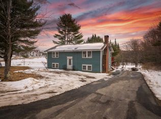77 Middle Rd, Cumberland, ME 04021