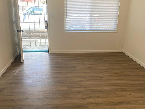 5th image of 1756 N Sunnyside Ave
