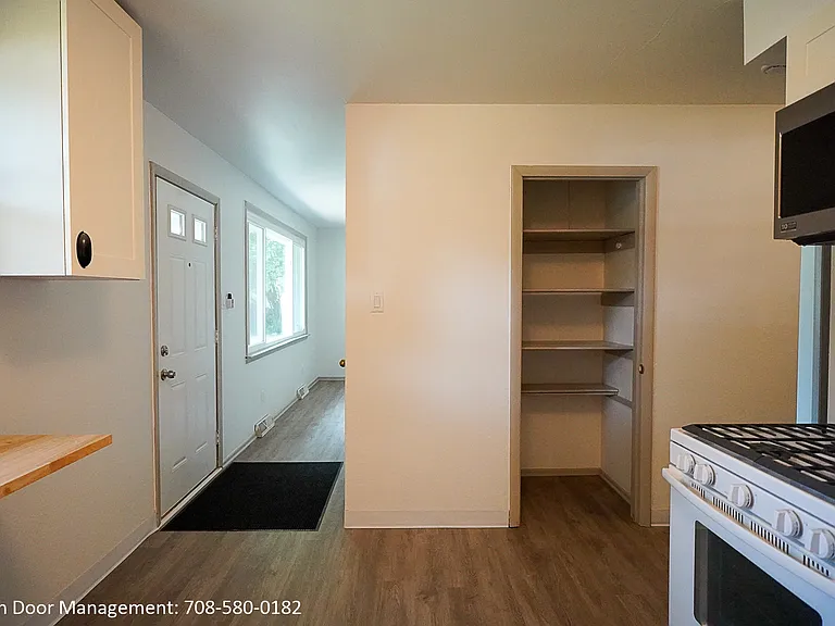 1703 Pinewood Ln #1703 — Photo 12