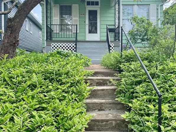 5830 W Park Ave, Saint Louis, MO 63110