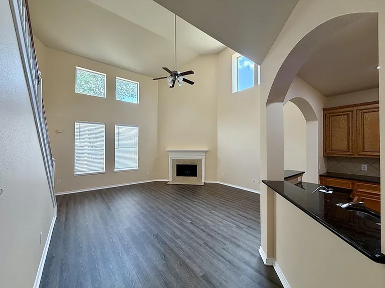11306 Bright Canyon Ln — Photo 5