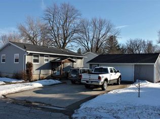 118 N Cherry St, Traer, IA 50675