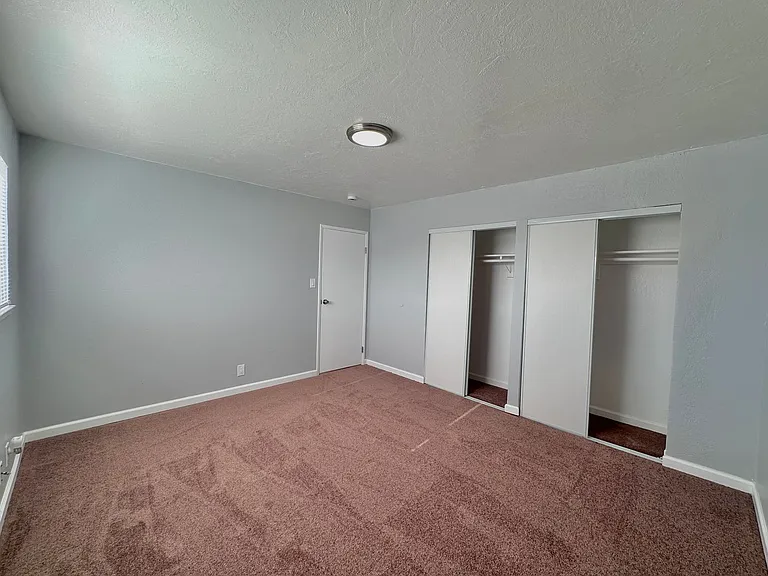3806 39th Ave — Photo 16
