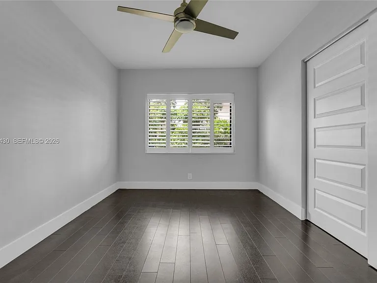 549 NE 12th Ave #1 — Photo 39