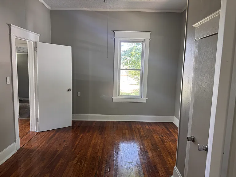 1115 S Main Ave — Photo 23