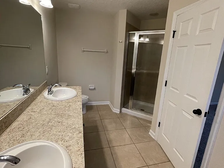41 Nelson Ln — Photo 11