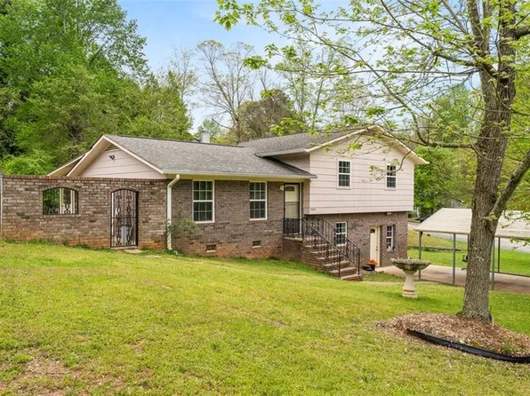 1869 Beechwood Blvd NW, Gainesville, GA 30504
