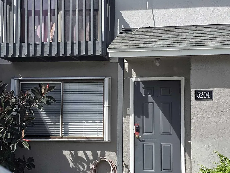 5204 Bayside Dr #5204 — Photo 1