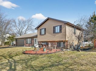3945 County Farm Rd, Hanover Park, IL 60133