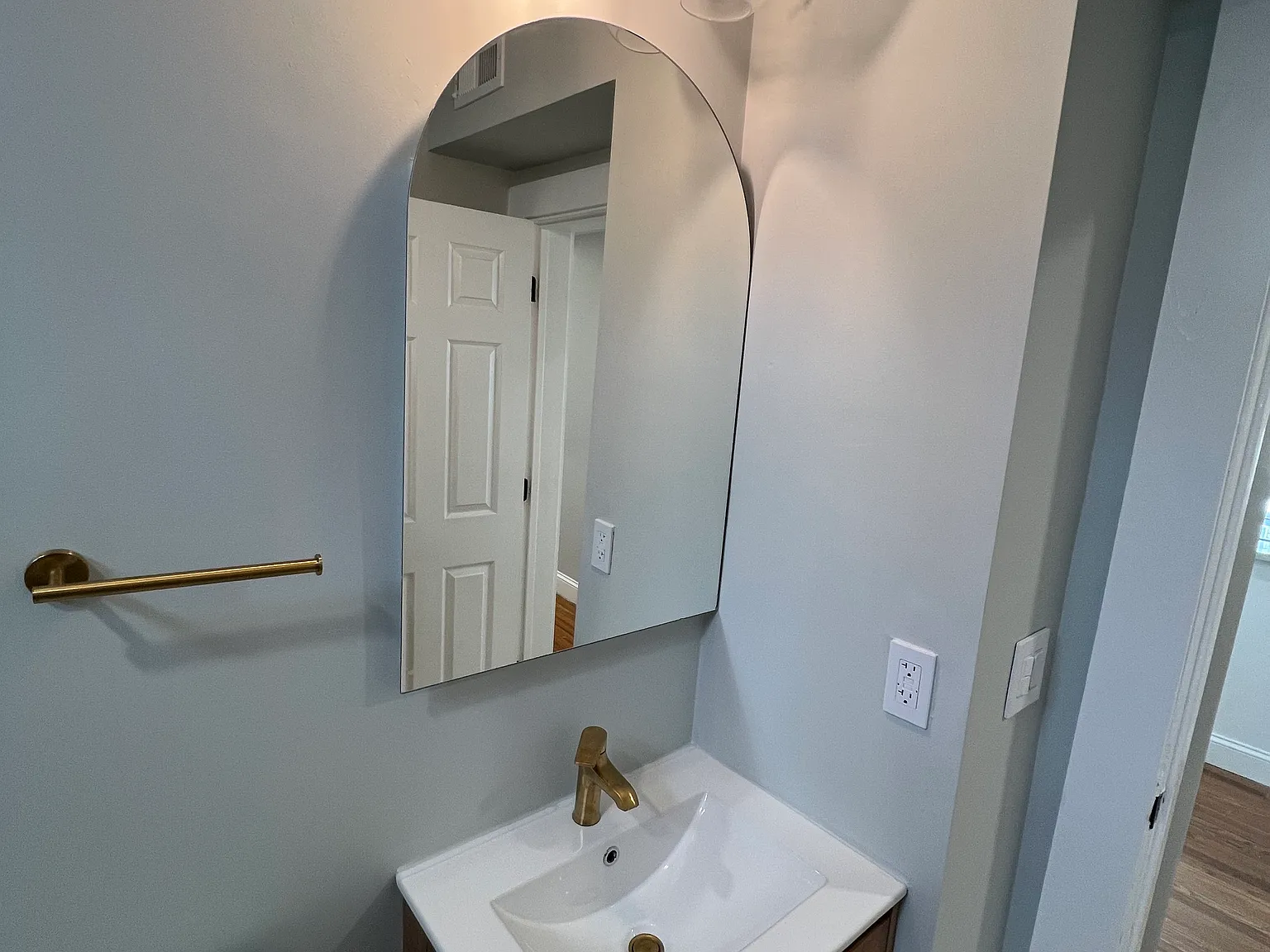 4 bed, 1420 sqft, $4,000 — Photo 4