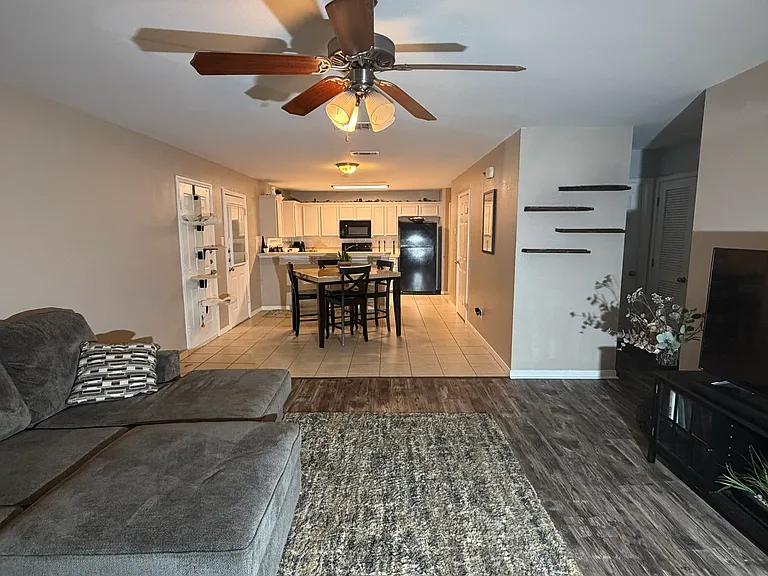 225 Dale Earnhardt Dr #B — Photo 1
