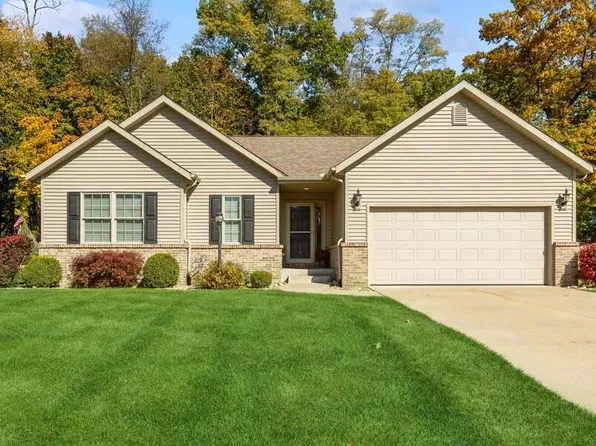 430 Carefree Ct, Niles, MI 49120