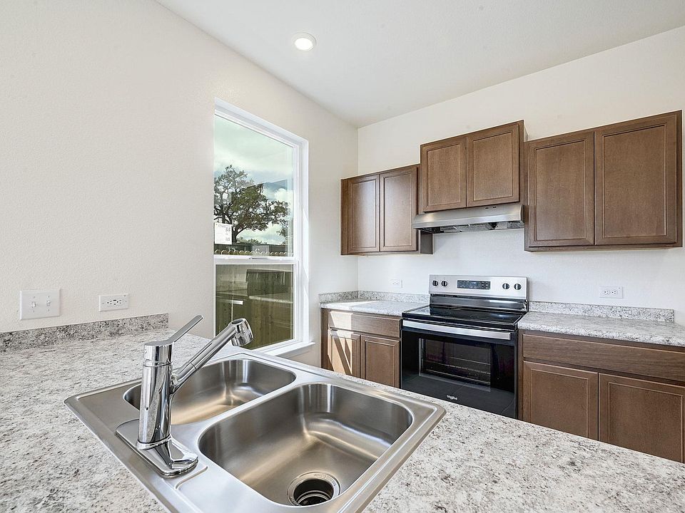 1st image of 12113 Cantabria Rd