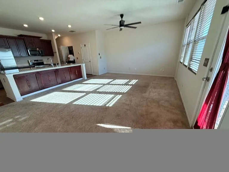 532 Ruths Dr — Photo 6