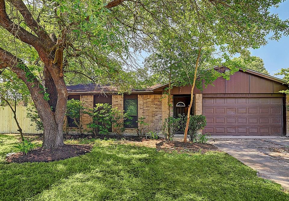 1st image of 14010 Hollow Pines Ct