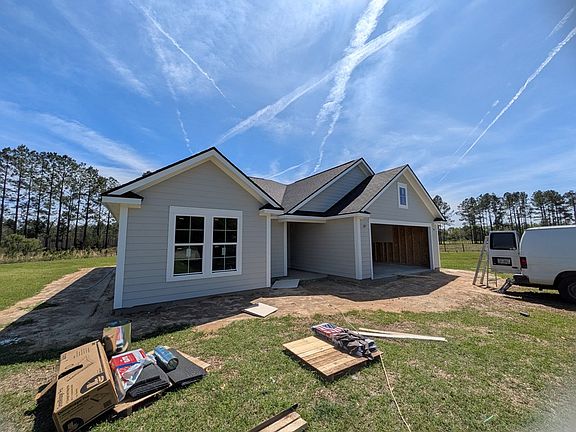 3rd image of 127 Quail Rdg