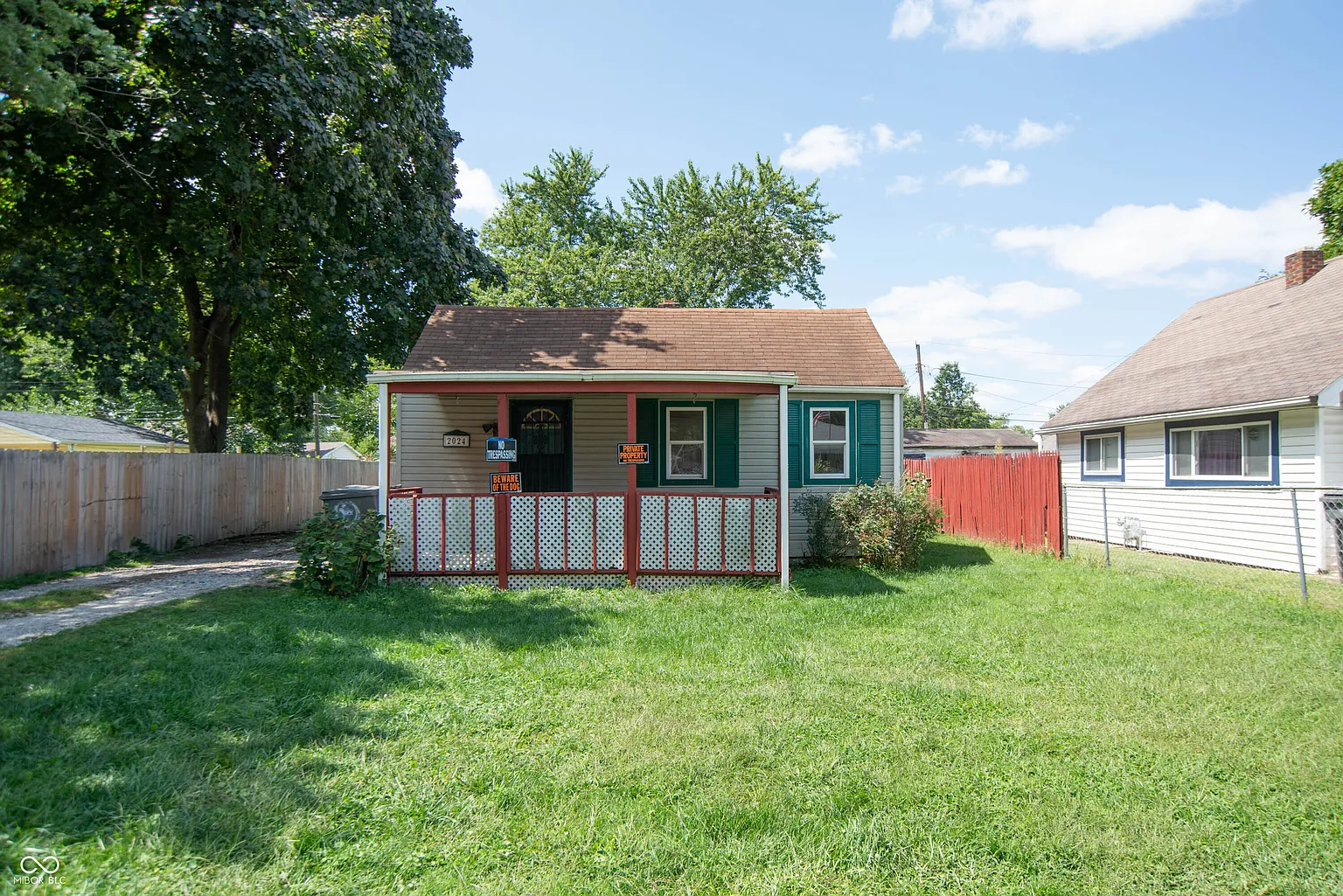 2024 N Rochester Ave photo 1