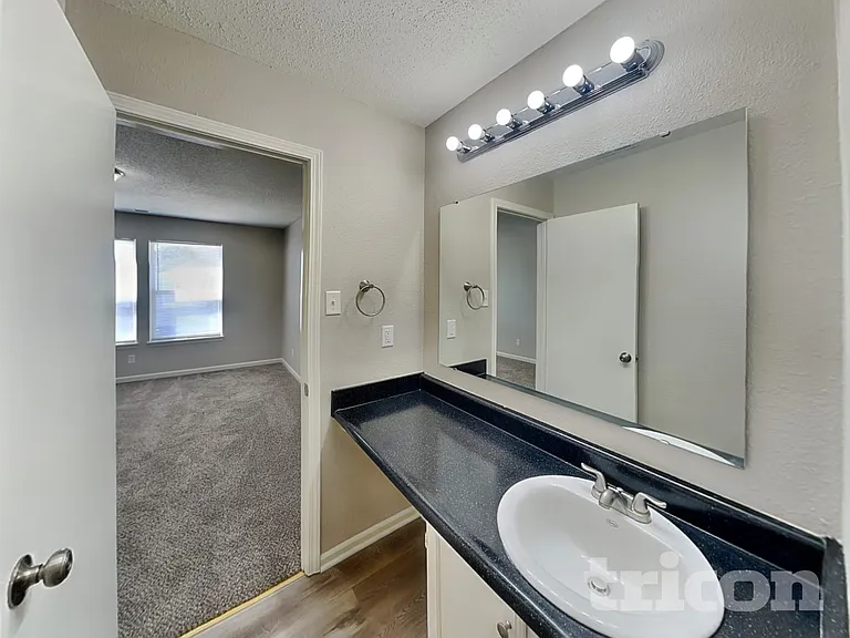 6750 Kinnerton Dr — Photo 8