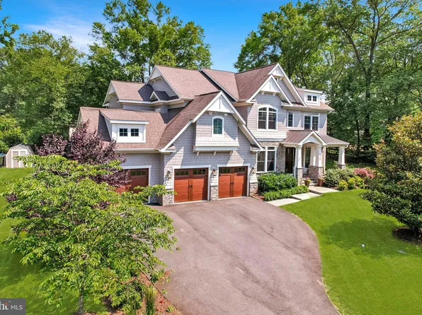 525 Druid Hill Rd NE, Vienna, VA 22180